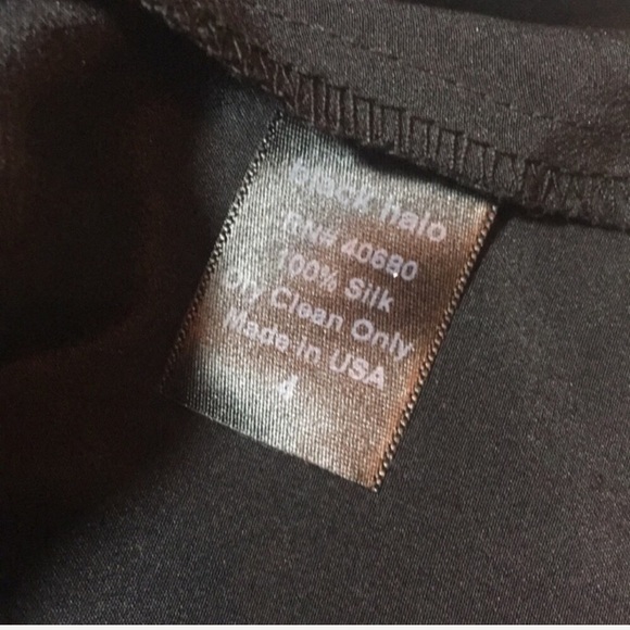 NWT Black Halo Box Pleated Blouse. - Picture 5 of 5